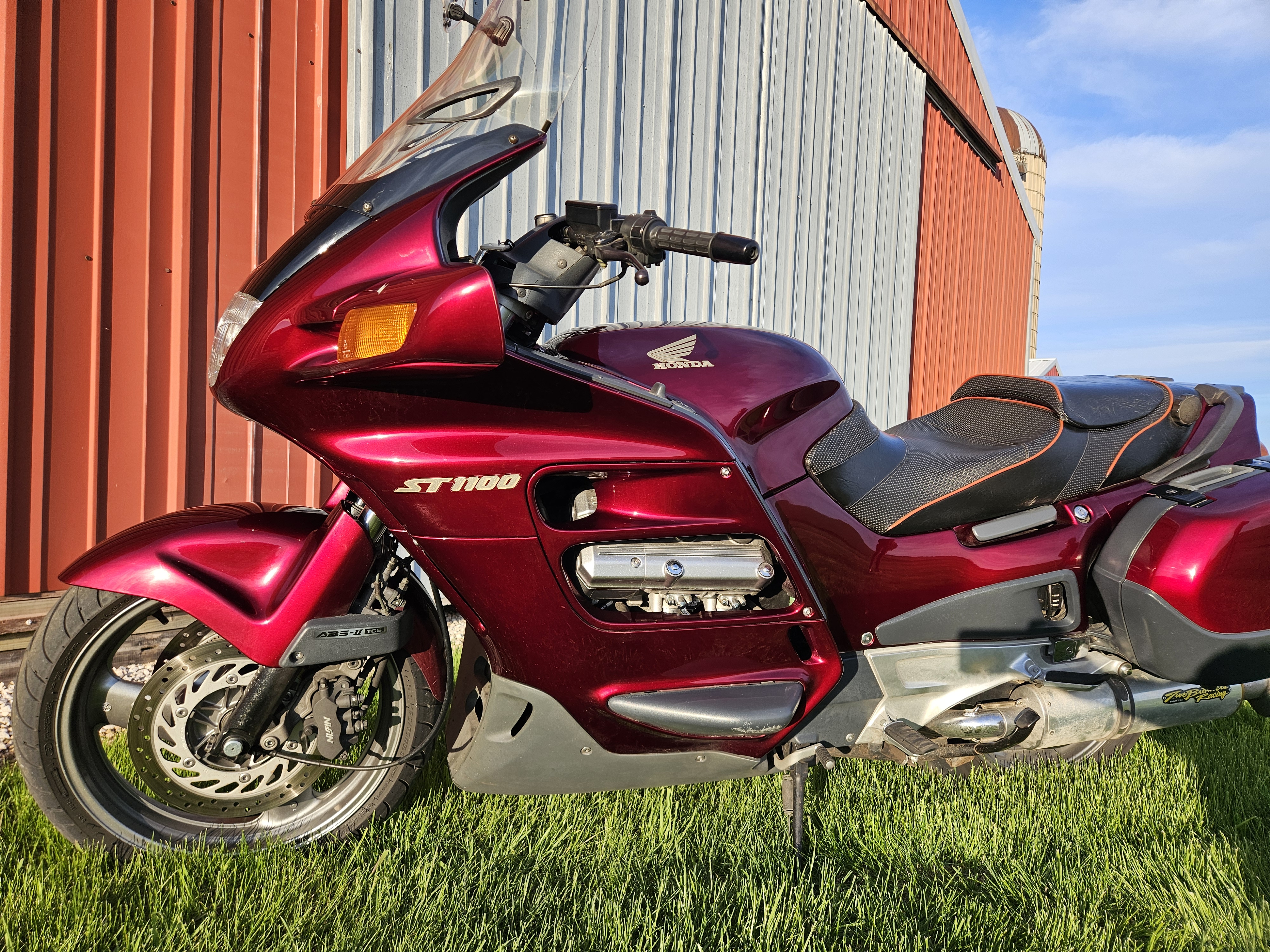 2001 Honda ST1100 ABS, image 4 of 20
